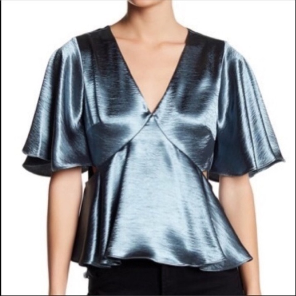 RO & DE Silky Metallic Cut Out Top